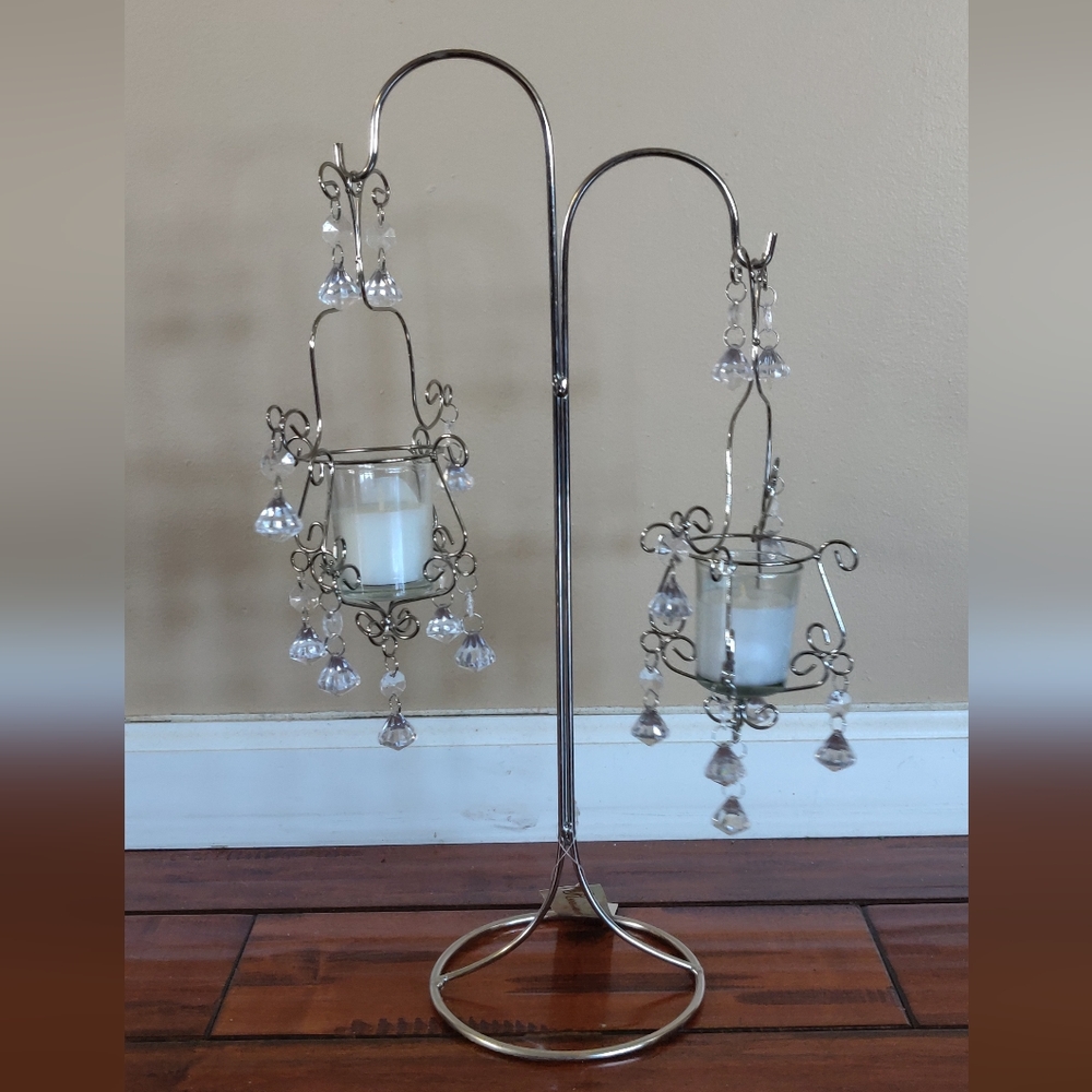 SILVER TABLETOP CHANDELIER CANDLE HOLDER